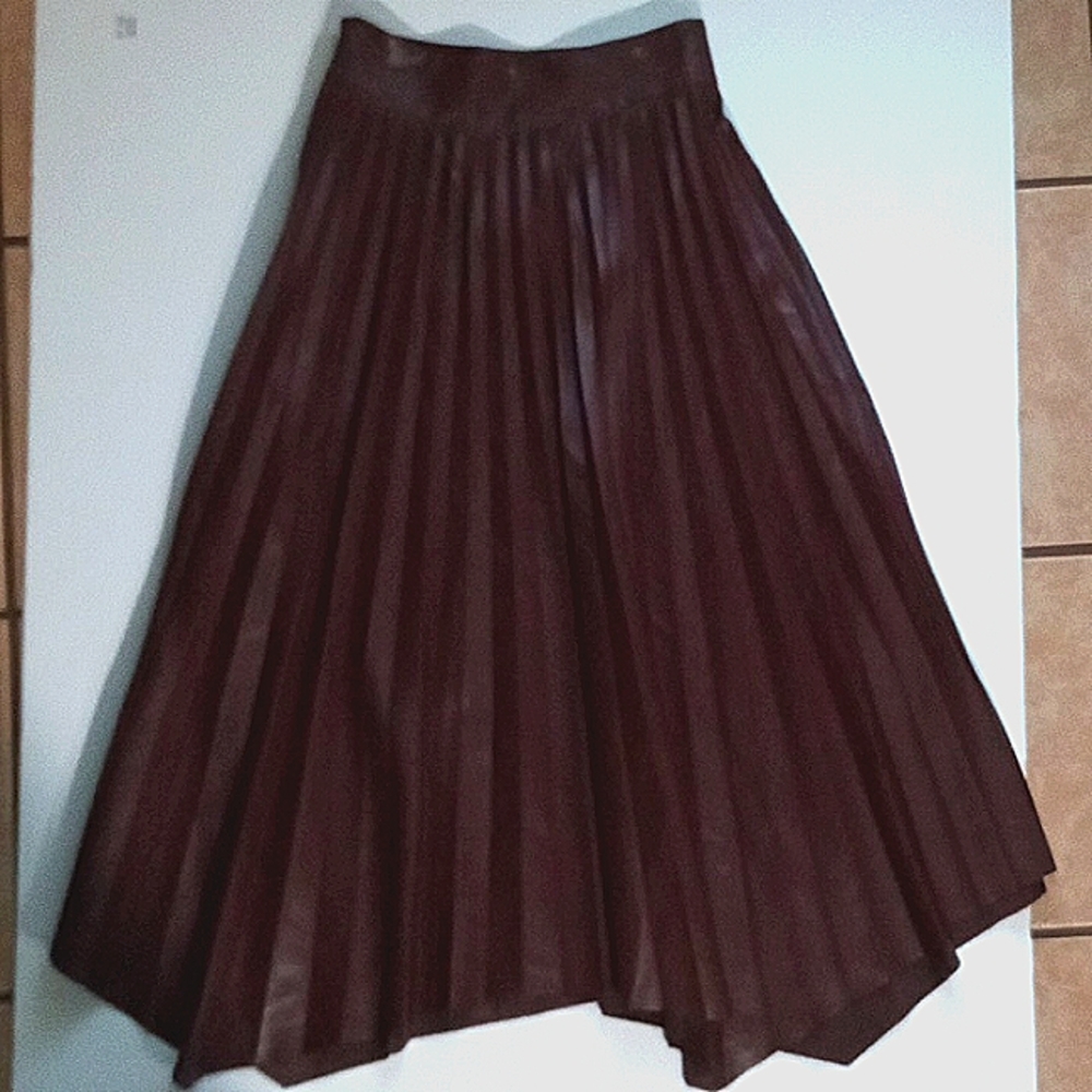 NWT Zara Faux Leather Pleated Skirt with Handkerchief Hemline XS